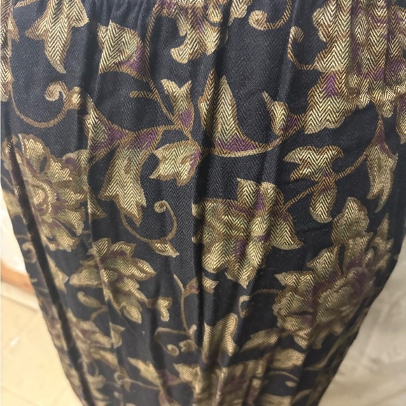 Vintage Floral Black and Gold Brody Myles Skirt - Picture 5 of 6